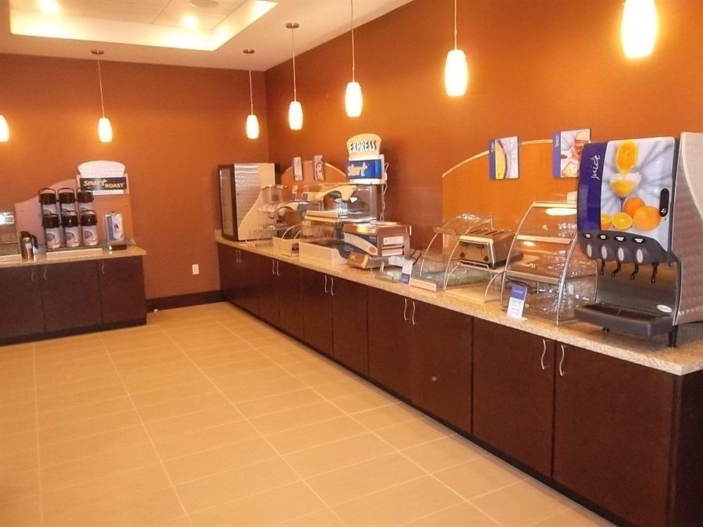 Holiday Inn Express Hotel & Suites Orlando East-Ucf Area By Ihg Alafaya Esterno foto